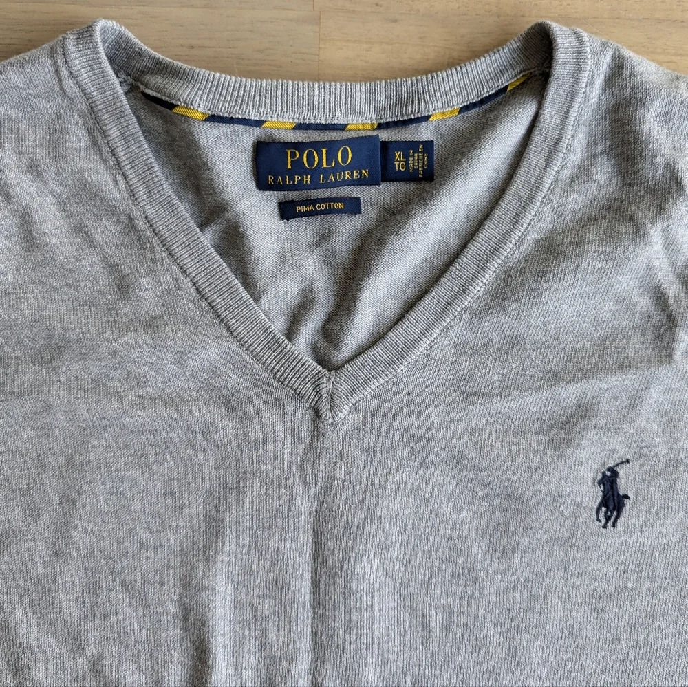 Ralph Lauren V-neck Sweater‎
